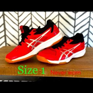 ASICS size 1 youth